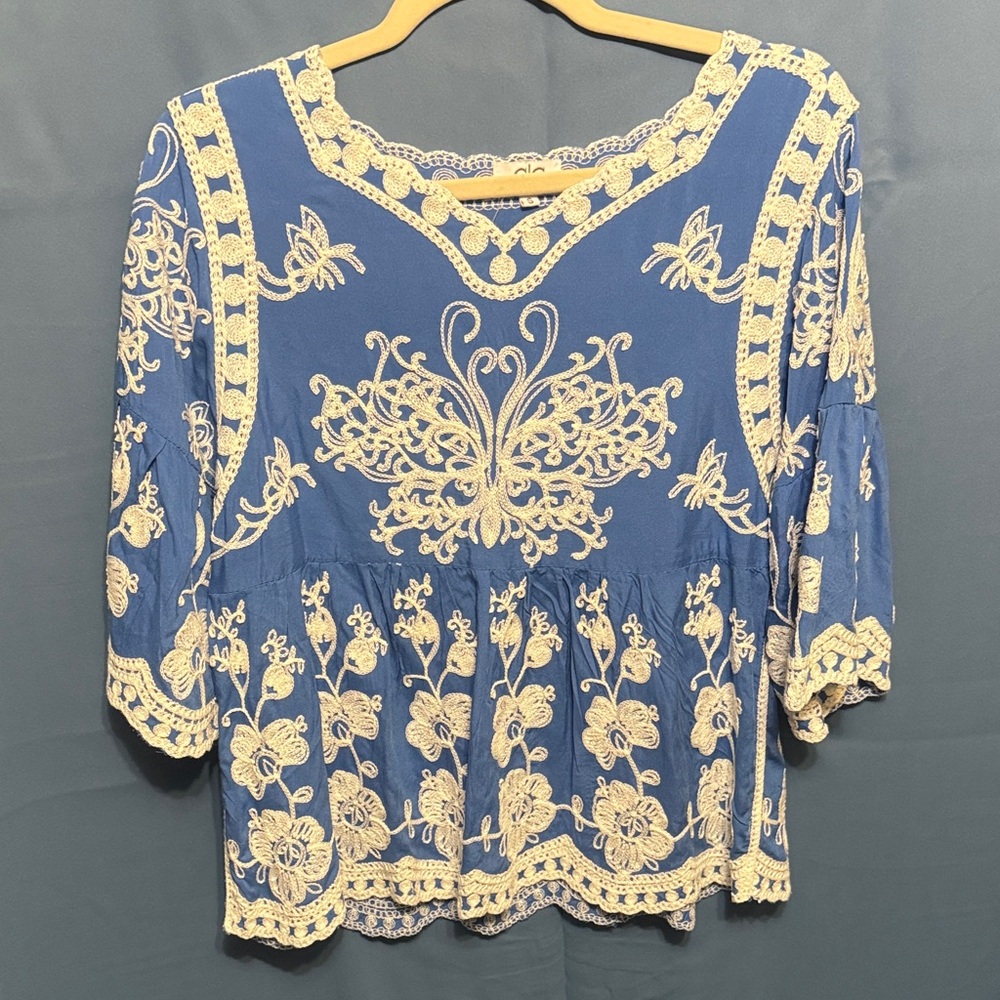 Chic Blue and White Embroidered Blouse